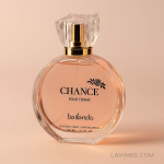 عکس ادوپرفیوم زنانه بایلندو مدل Chance با پس‌زمینه پاستلی و واترمارک LAVINBG.COM
